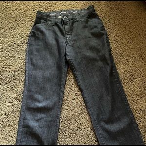 Size 10 Lee Comfort Jeans.